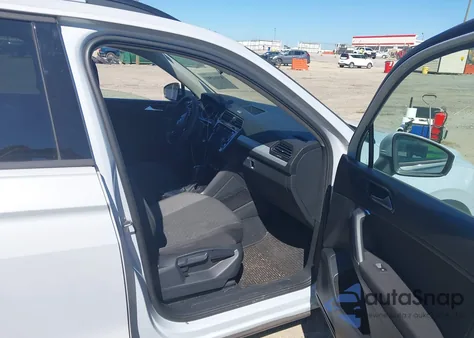 2018 Volkswagen Tiguan 2.0T S z USA, uszkodzony, nr VIN 3VV1B7AX2JM067704